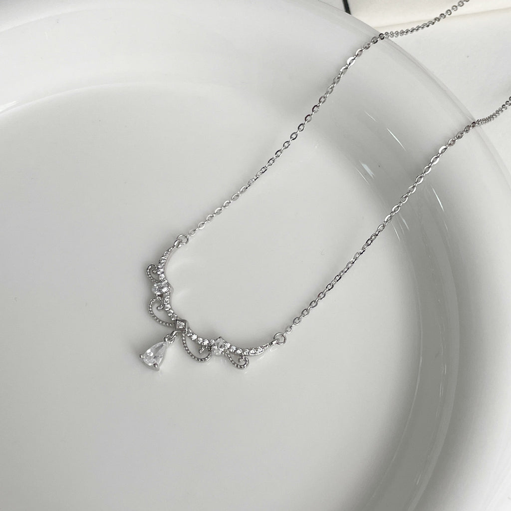Silver Lace Sparkle Necklace