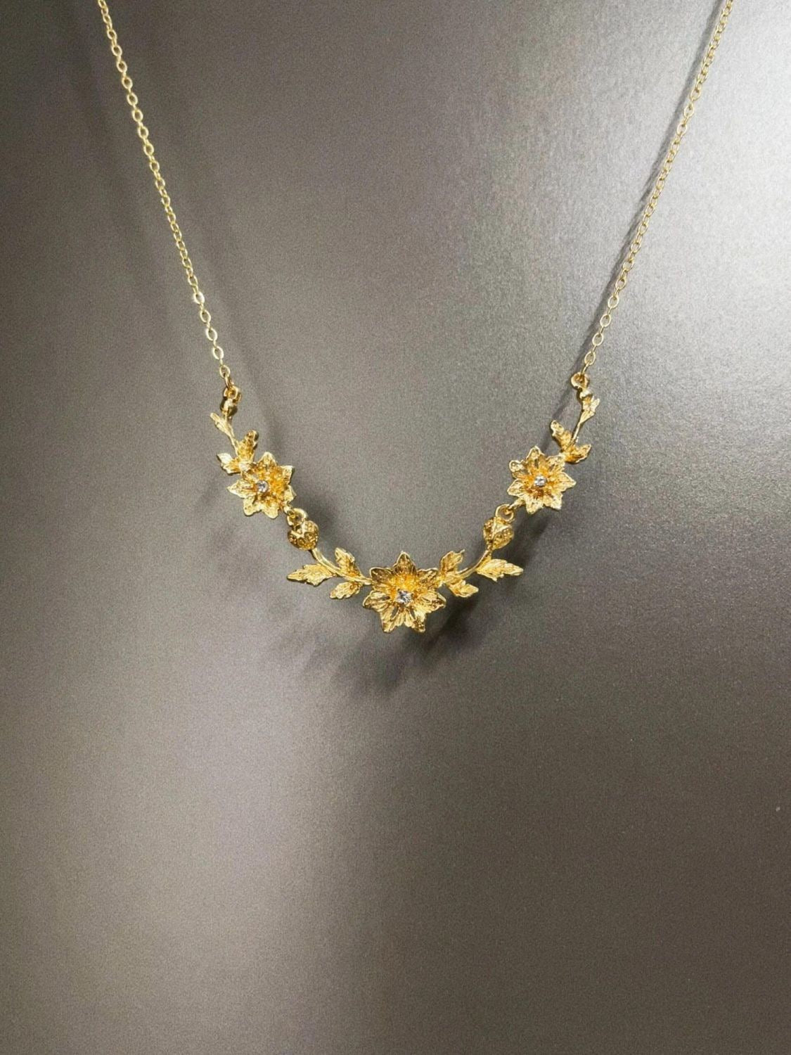 Gold Floral Leaf Pendant Necklace
