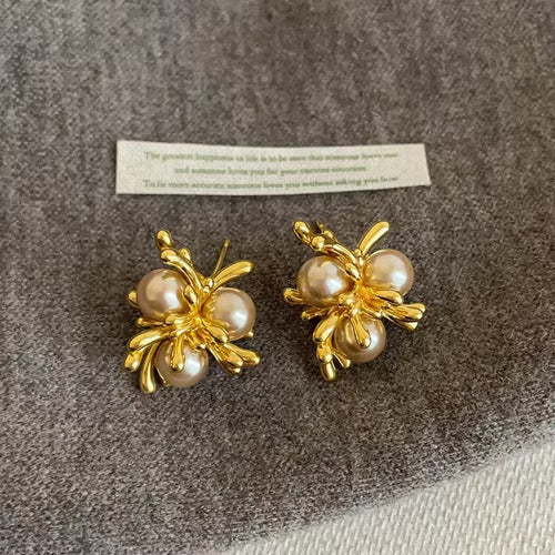 Baroque Cluster Stud Earrings with Luminous Champagne Pearls – Artistic Vintage Design