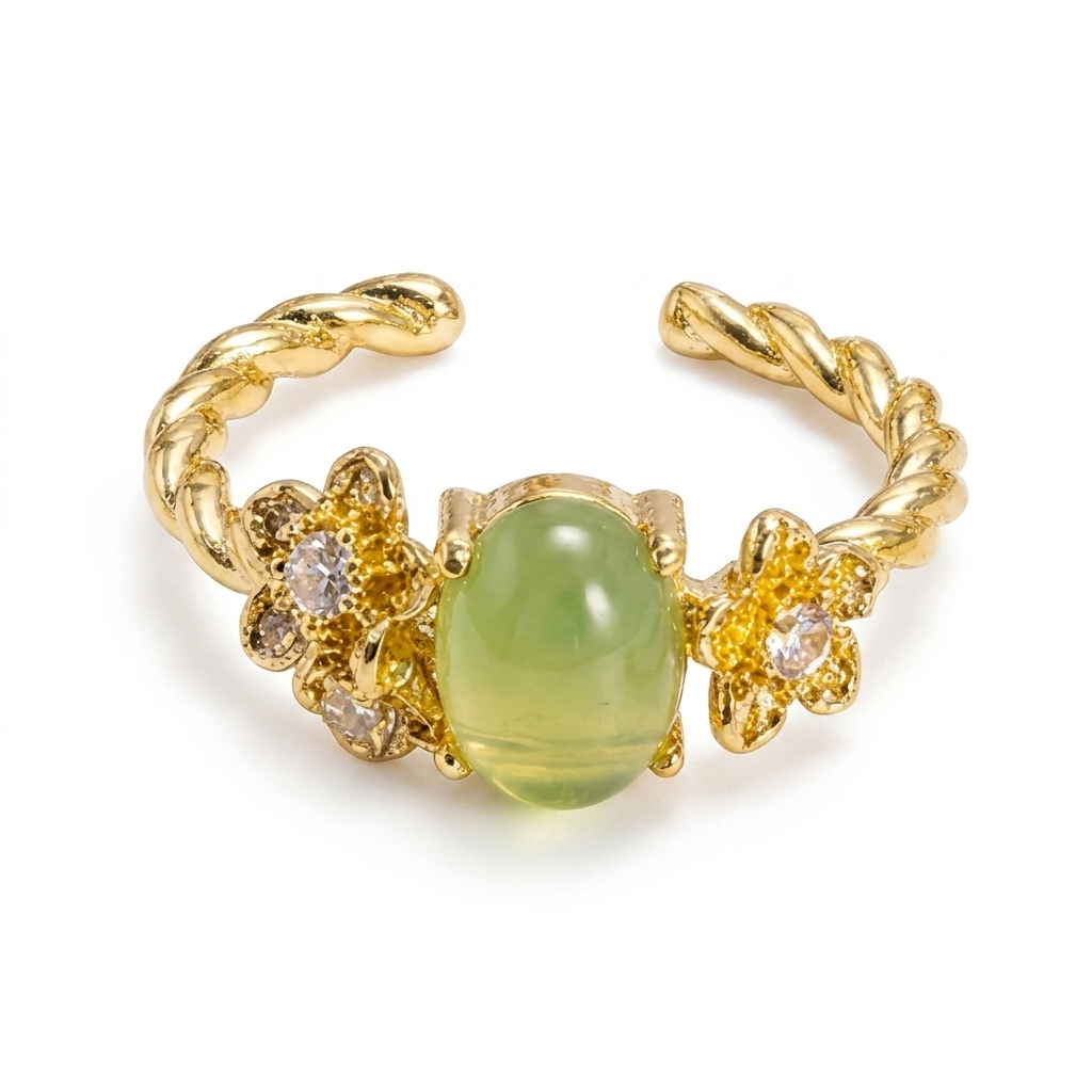 Goldener stapelbarer Ring-Set